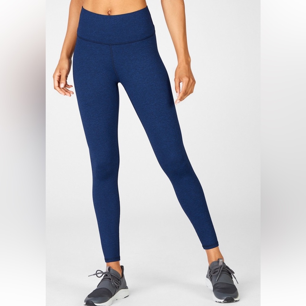 Fabletics High-Waisted Heatherknit 7/8 Leggings in Navy Space Dye